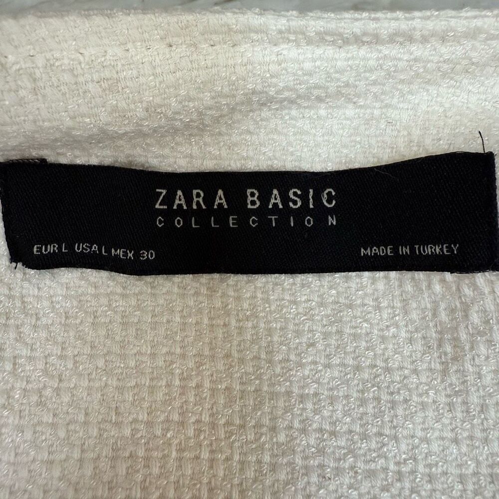 Zara Basic Collection Women’s Cream Sleeveless Fa… - image 4